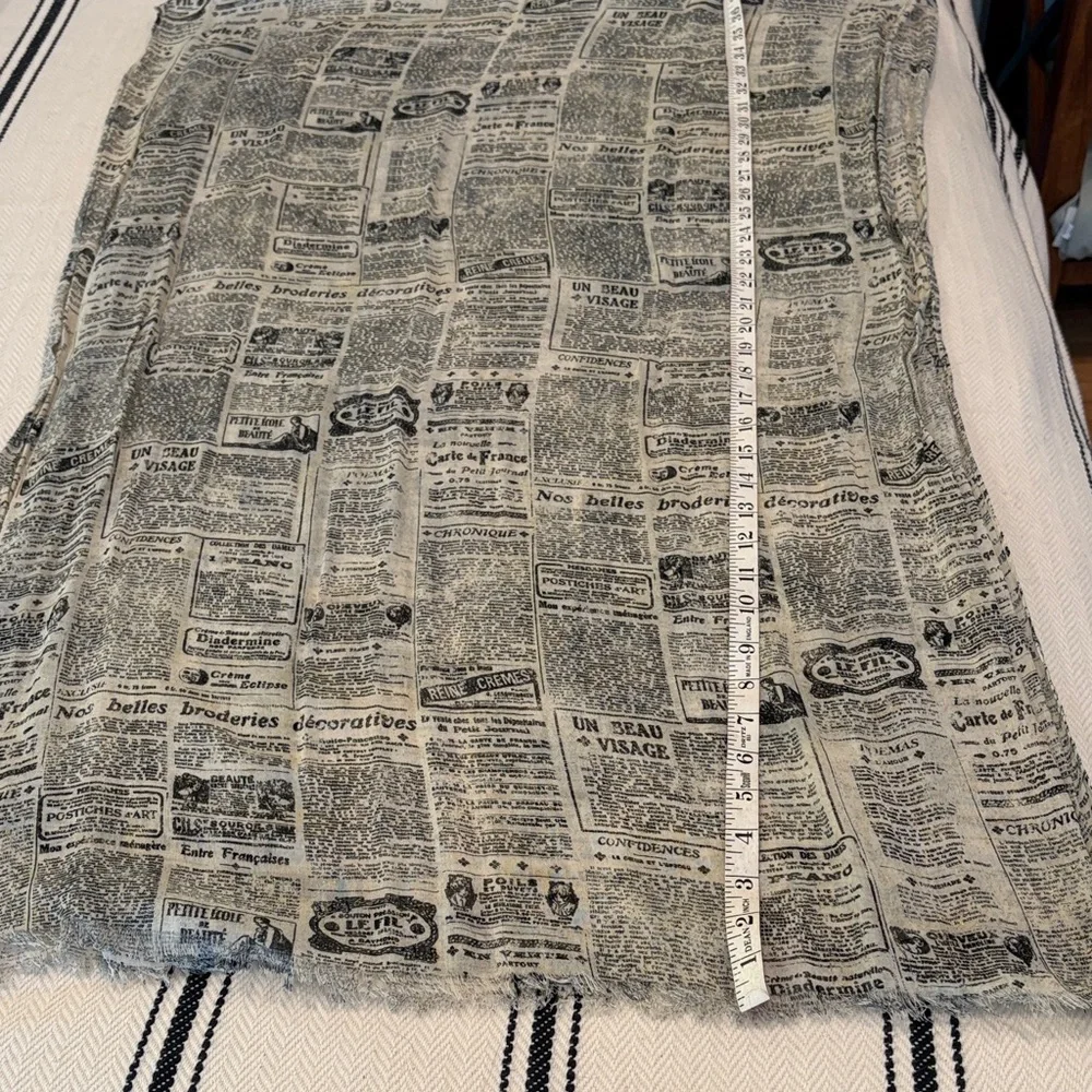 Vintage Newspaper Print Scarf - Picture 1 of 8
